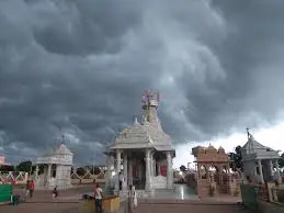 बालाजी धाम मंदिर - बारां में घूमने की जगह | धार्मिक और आध्यात्मिक शांति के लिए प्रसिद्ध बालाजी धाम मंदिर, बारां के प्रमुख मंदिरों में से एक।