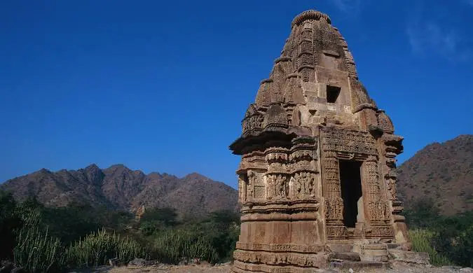 बाड़मेर में घूमने की जगहें – 10 बेस्ट जगहें थार के अनोखे रहस्यों को जानें
