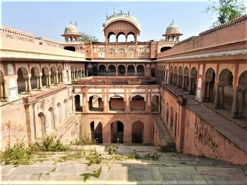 दौसा में घूमने की जगहें